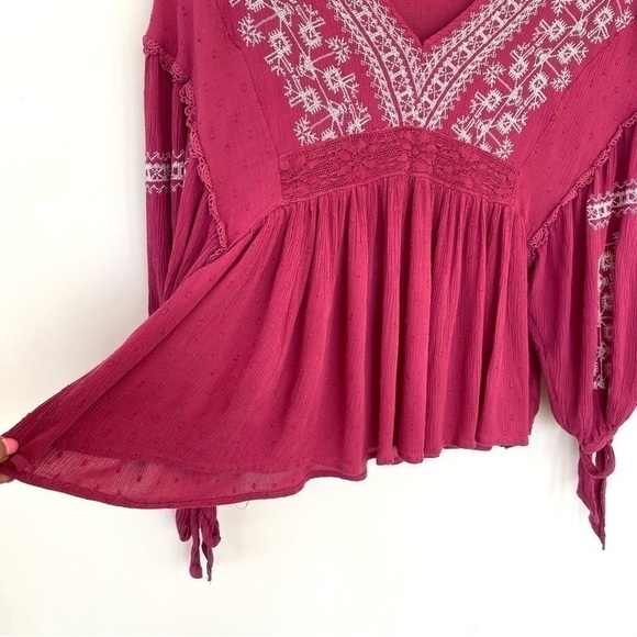 American Eagle v-neck  top with dropped sleeves, empire waisted, loose & flowy - Picture 5 of 12